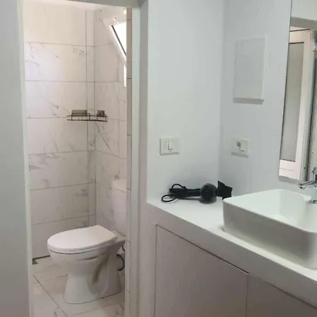 Guesthouse Borsh Casa vacanze *