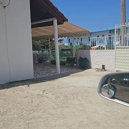 Guesthouse Borsh 펜션 *