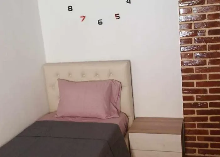 Tatil Evi Guesthouse Borsh *