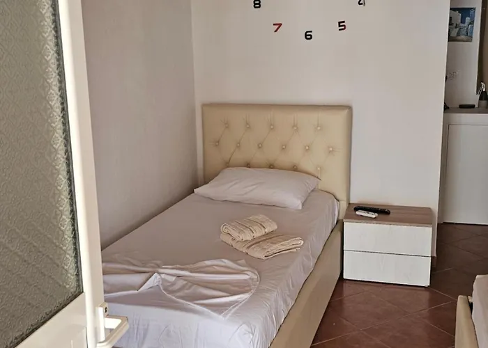 Guesthouse Borsh Tatil Evi Borş